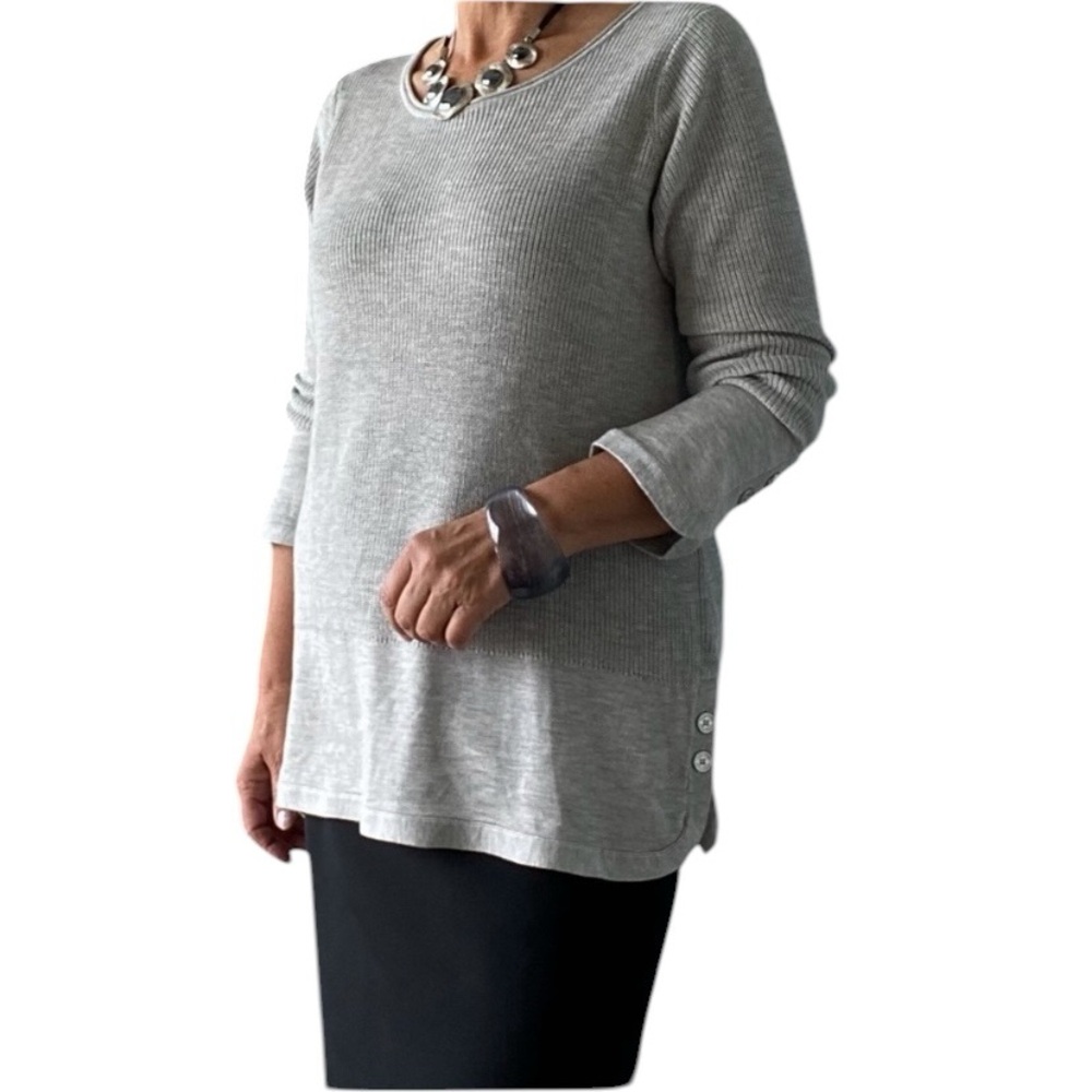 Calvin Klein minimalist 90s style gray top, Size M, EUC versatile